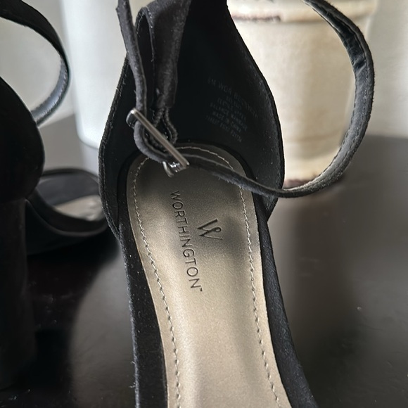 Worthington Brand Women’s Black Block Heels - Size 6M - Picture 6 of 6